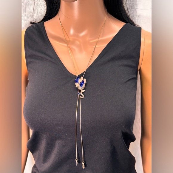 Flower glass rhinestone long necklace - Picture 4 of 14